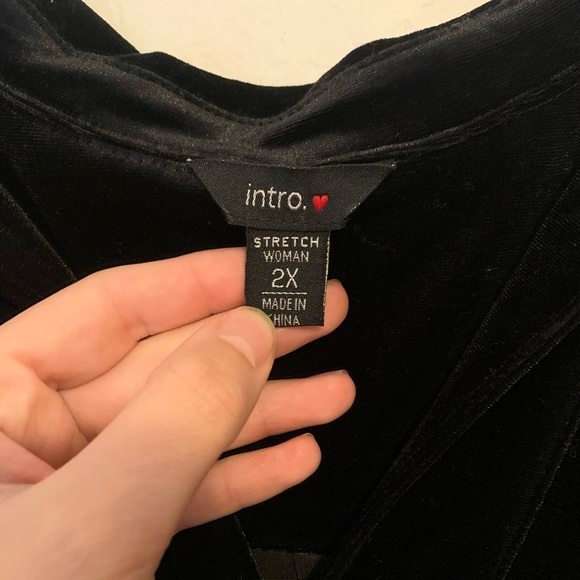 Black velvet tunic - Picture 3 of 3